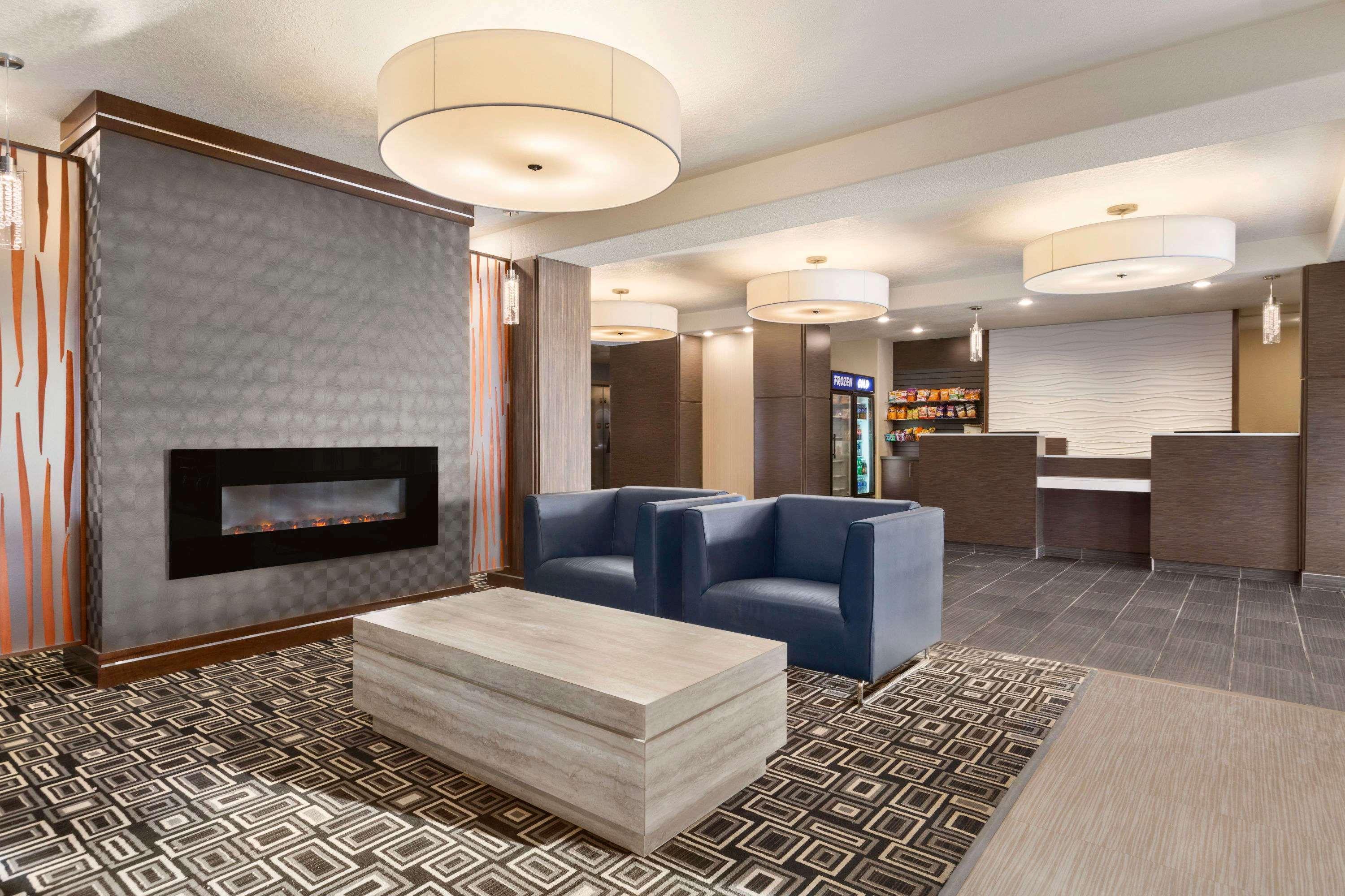 Days Inn & Suites By Wyndham Yorkton Exteriör bild