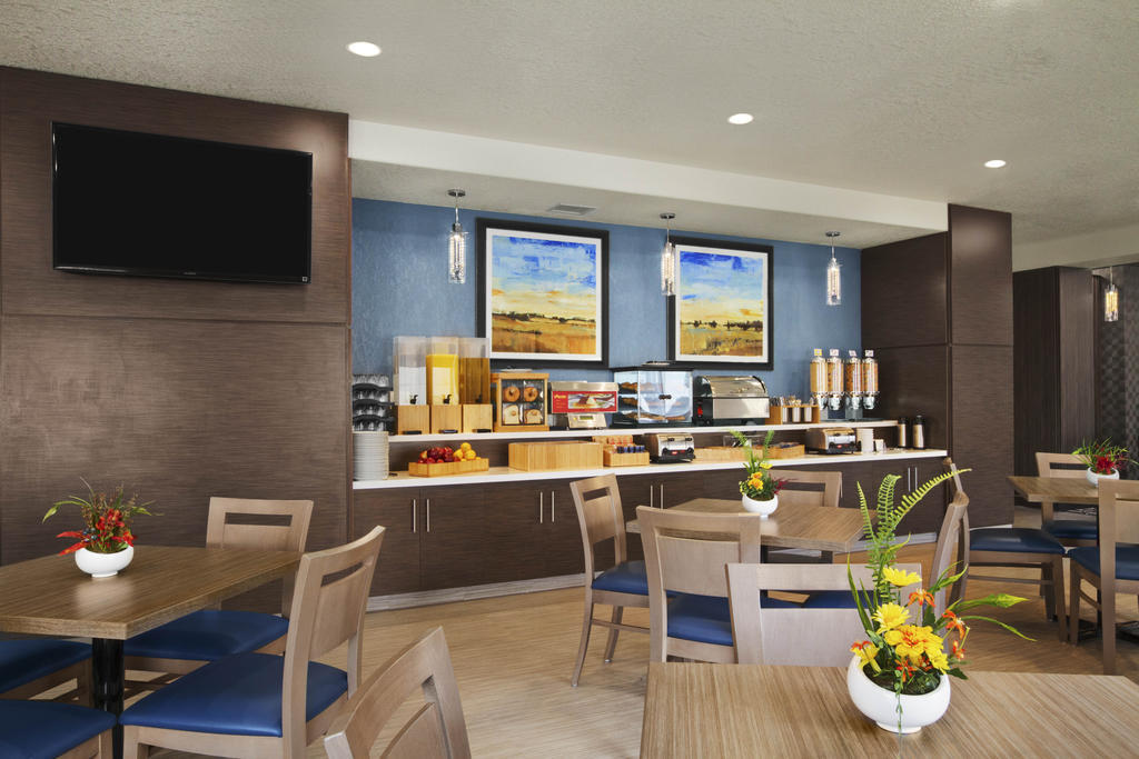 Days Inn & Suites By Wyndham Yorkton Exteriör bild