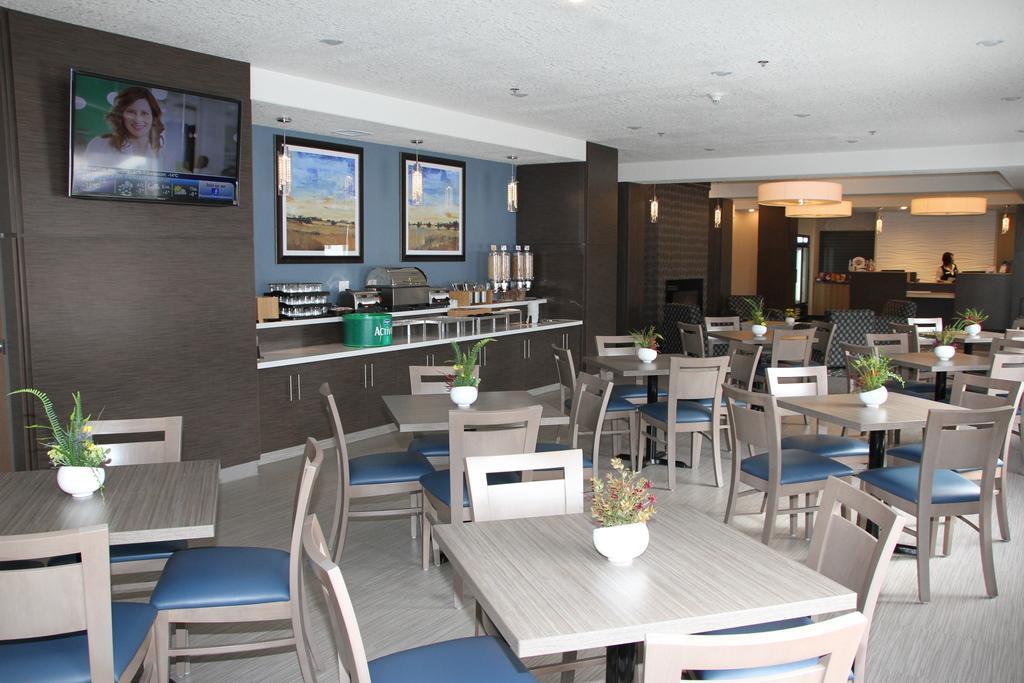 Days Inn & Suites By Wyndham Yorkton Exteriör bild